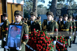 Национальный герой Шахин Тагиев похоронен на Военном мемориальном кладбище-ФОТО 