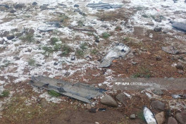 В Шамкире легковой автомобиль врезался в дерево, есть погибший -ОБНОВЛЕНО-2-ФОТО 
