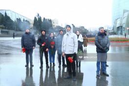 В Азербайджане минутой молчания почтили память шехидов 20 Января-ФОТО 