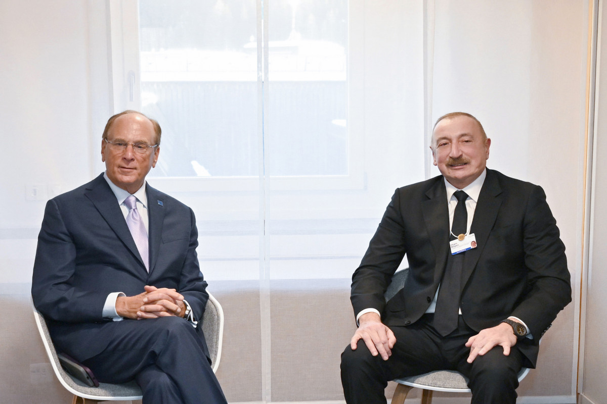 Ильхам Алиев встретился в Давосе с руководителями компаний BlackRock и Global Infrastructure Partners-ФОТО 