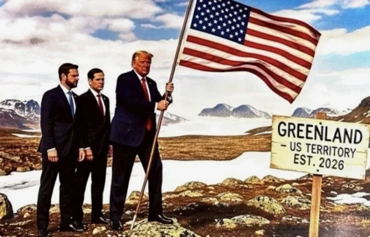 Трамп опубликовал фото, где он устанавливает флаг США в Гренландии