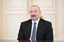 Президент Ильхам Алиев принял делегацию в связи с Премией Заида «Человеческое братство»