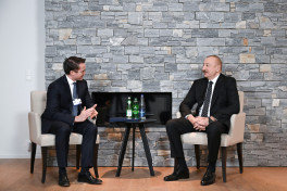Президент Ильхам Алиев встретился в Давосе с президентом компании Brookfield Asset Management