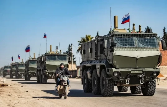 «Коммерсант»: Сирийские власти могут потребовать от России покинуть одну из трёх её баз в стране