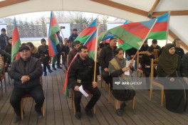 В сёла Бадара и Сеидбейли Ходжалинского района прибыли очередные группы переселенцев, им вручили ключи от домов-ФОТО-ОБНОВЛЕНО-1-ВИДЕО 