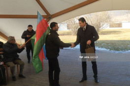 В сёла Бадара и Сеидбейли Ходжалинского района прибыли очередные группы переселенцев, им вручили ключи от домов-ФОТО-ОБНОВЛЕНО-1-ВИДЕО 
