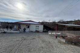В село Гасанриз Агдеринского района прибыла очередная группа переселенцев, им вручены ключи от домов – ФОТО-ОБНОВЛЕНО 