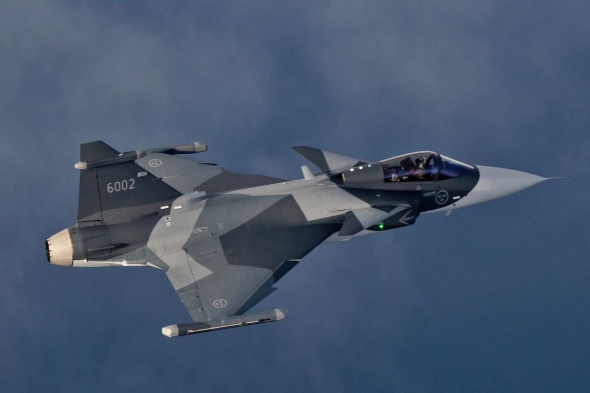 Украина получит от Швеции 16 истребителей Gripen E