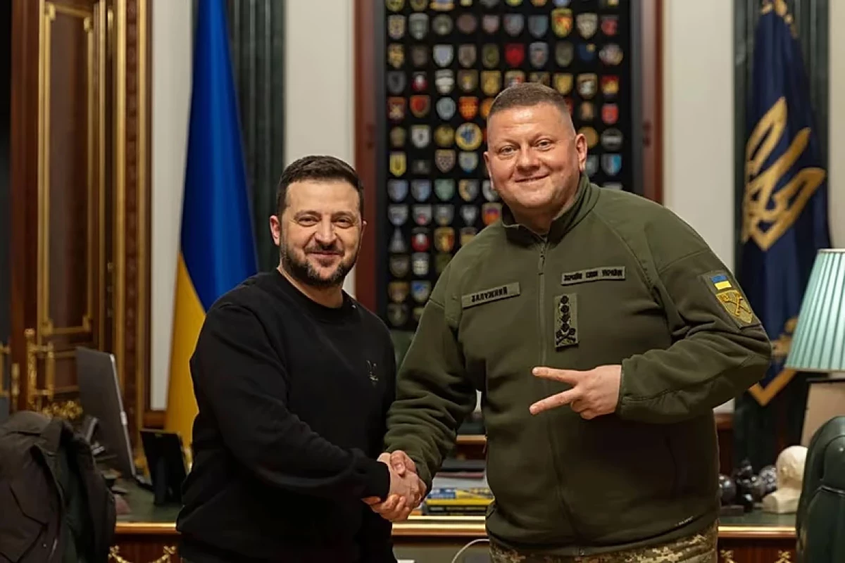 Президент Украины Владимир Зеленский, посол Украины в Великобритании, бывший главнокомандующий ВСУ Валерий Залужный