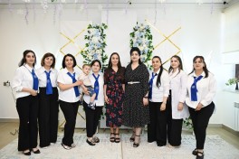 Лейла Алиева встретилась в Шеки с воспитанниками учреждения социальных услуг «Детский дом»-ФОТО 