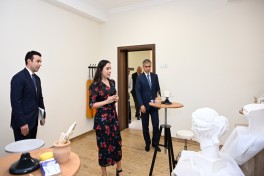 Лейла Алиева побывала в Шекинской городской Школе искусств-ФОТО 