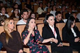 Лейла Алиева приняла участие в мемориальном мероприятии «Один из них: Эмиль»