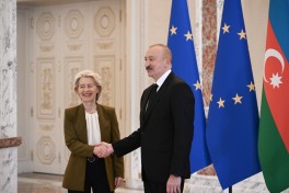 Президент Ильхам Алиев провёл встречу один на один с Президентом Еврокомиссии