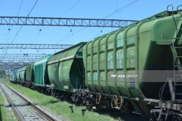 Из России в Армению транзитом через Азербайджан отправлено 14 вагонов с пшеницей -ФОТО 