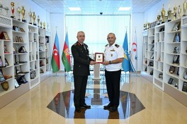 Турецкий генерал побывал в ВМС Азербайджана