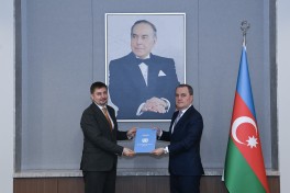 Джейхун Байрамов встретился с новым резидентом-координатором ООН в Азербайджане