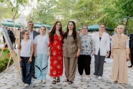 Лейла Алиева приняла участие в открытии персональной выставки и акции по посадке деревьев в Габале -ФОТО 