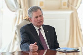 Президент Ильхам Алиев принял члена Комитета по иностранным делам Сената США-ФОТО 