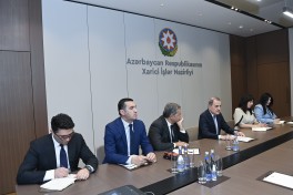 Джейхун Байрамов встретился с членом Комитета по иностранным делам Сената США