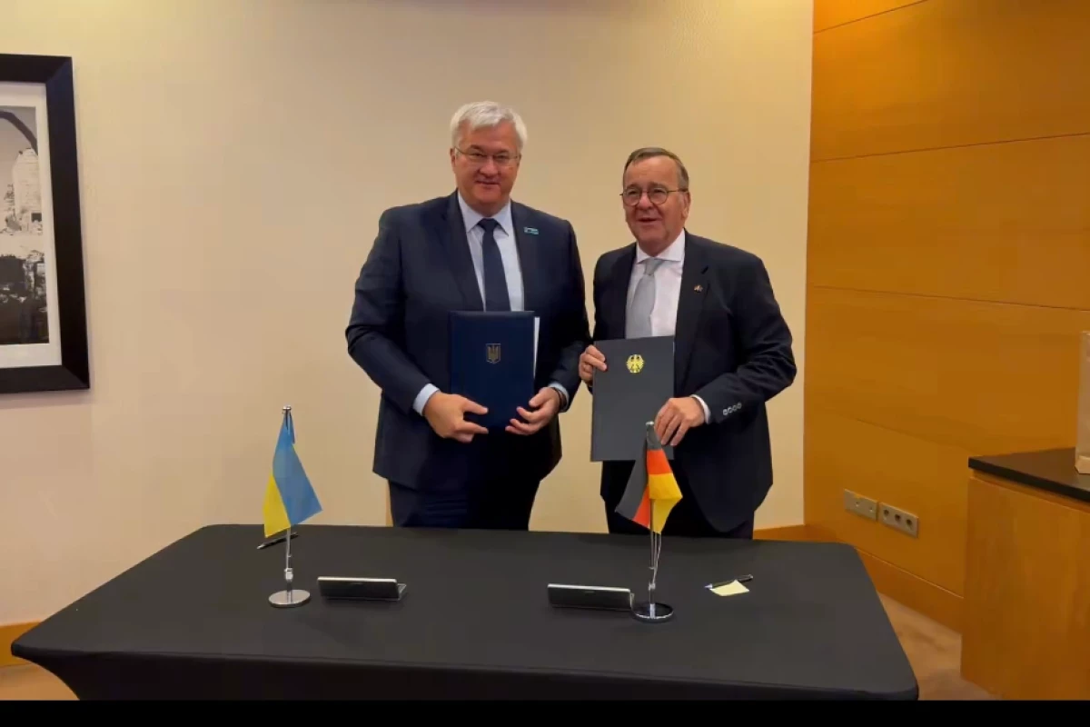 Министр иностранных дел Украины Андрей Сибига, министр обороны Германии Борис Писториус