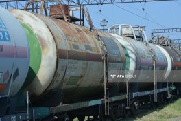 Транзитом через Азербайджан в Армению отправлены пропан и удобрения -ОБНОВЛЕНО-ФОТО 