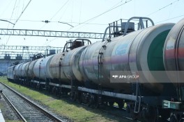 Транзитом через Азербайджан в Армению отправлены пропан и удобрения -ОБНОВЛЕНО-ФОТО 