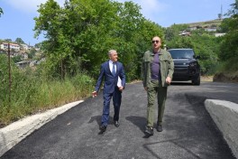 Президент Ильхам Алиев ознакомился с работами, проделанными в селе Кичик Галадереси Шушинского района, встретился с жителями, вернувшимися в село-ФОТО 