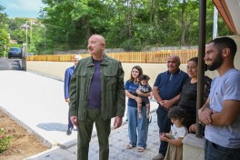 Президент Ильхам Алиев ознакомился с работами, проделанными в селе Кичик Галадереси Шушинского района, встретился с жителями, вернувшимися в село-ФОТО 