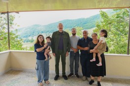 Президент Ильхам Алиев ознакомился с работами, проделанными в селе Кичик Галадереси Шушинского района, встретился с жителями, вернувшимися в село-ФОТО 