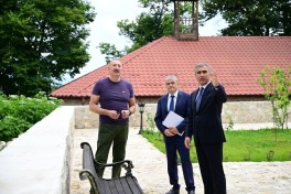 Президент Ильхам Алиев ознакомился с новым корпусом отеля Yasəmən в Шуше