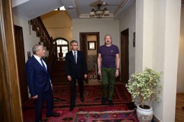 Президент Ильхам Алиев ознакомился с новым корпусом отеля Yasəmən в Шуше