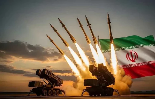 Иран заявил об ударах по американской военной базе и военному кораблю в Кувейте