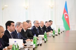 В Шуше состоялась встреча Президента Ильхама Алиева с Президентом Словакии в расширенном составе-ФОТО 