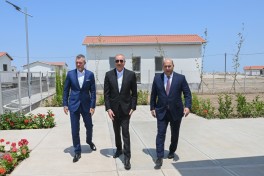 Президенты Азербайджана и Словакии ознакомились с работами, проводимыми в селе Баш Гервенд Агдамского района, был заложен фундамент здания школы-ФОТО 