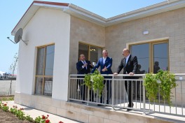 Президенты Азербайджана и Словакии ознакомились с работами, проводимыми в селе Баш Гервенд Агдамского района, был заложен фундамент здания школы-ФОТО 