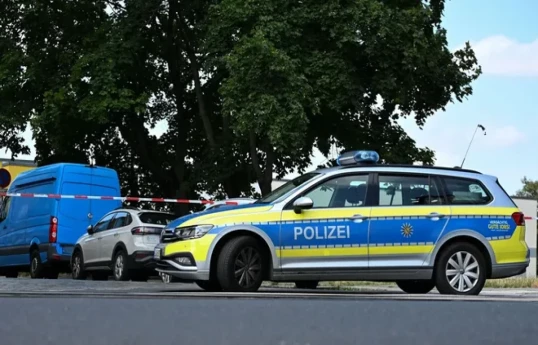 DPA: в Дрездене вооруженный мужчина открыл огонь у супермаркета