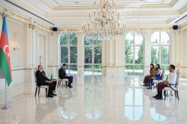 Президент принял верительные грамоты новоназначенного посла Камбоджи