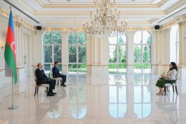 Президент Азербайджана принял верительные грамоты нового посла Ирландии