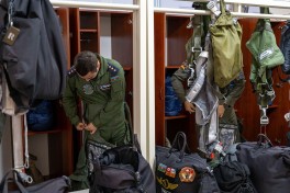 Военные лётчики выполнили задачи по боевому маневрированию на самолётах JF-17C, Су-25МЛ и Л-39 — ФОТО 