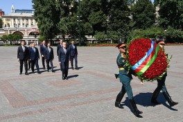 Джейхун Байрамов посетил в Москве Могилу Неизвестного Солдата-ФОТО 