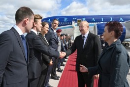Президент Азербайджана Ильхам Алиев прибыл с официальным визитом в Германию
