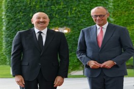 В Берлине состоялась церемония официальной встречи Президента Азербайджана