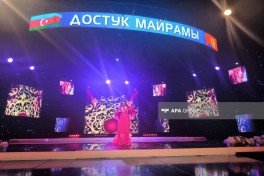 Азербайджанские журналисты ознакомились с работой ведущей государственной медиакорпорации Кыргызстана — ФОТО 