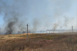 В Агдаме на бывшей линии соприкосновения продолжается пожар-ФОТО-ОБНОВЛЕНО-1 