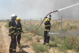 В Агдаме на бывшей линии соприкосновения продолжается пожар-ФОТО-ОБНОВЛЕНО-1 