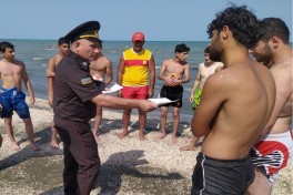МЧС Азербайджана провело серию просветительских мероприятий на пляжах — ФОТОЛЕНТА 