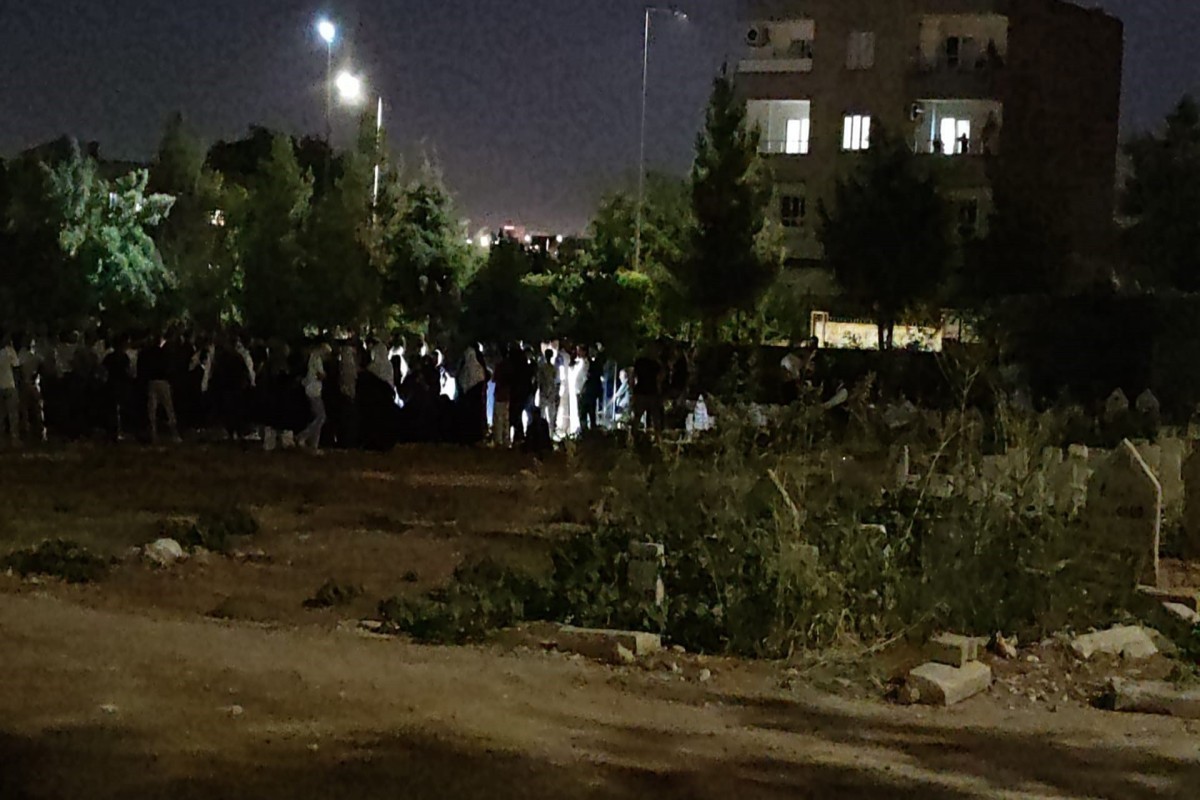 В Турции в результате вооруженного нападения  убиты член правящей партии, его сын и брат