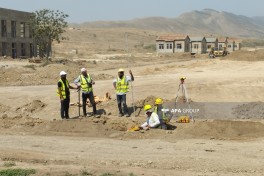 На первом этапе в село Пирахмедли Физулинского района будут переселены 280 семей — ФОТО 