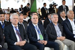 Президент Ильхам Алиев вместе с президентами Кыргызстана, Узбекистана и Таджикистана принял участие в открытии Гольф-клуба в городе Чолпон-Ата