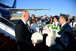 Президент Ильхам Алиев прибыл с государственным визитом в Кыргызстан